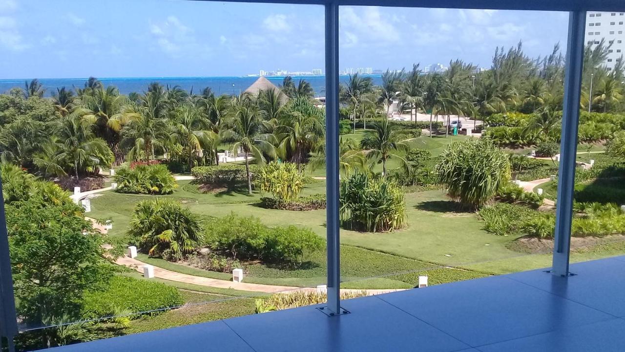 Swim The Caribbean & Work With A View Leilighet Cancún Eksteriør bilde